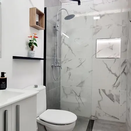 Almar We Go Puerto Santiago! Private Rooms In Modern Shared Apartment - Habitaciones Privadas En Piso Compartido Gasthuis Puerto de Santiago (Tenerife)
