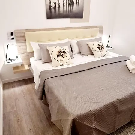 Gasthuis Almar We Go Puerto Santiago! Private Rooms In Modern Shared Apartment - Habitaciones Privadas En Piso Compartido *